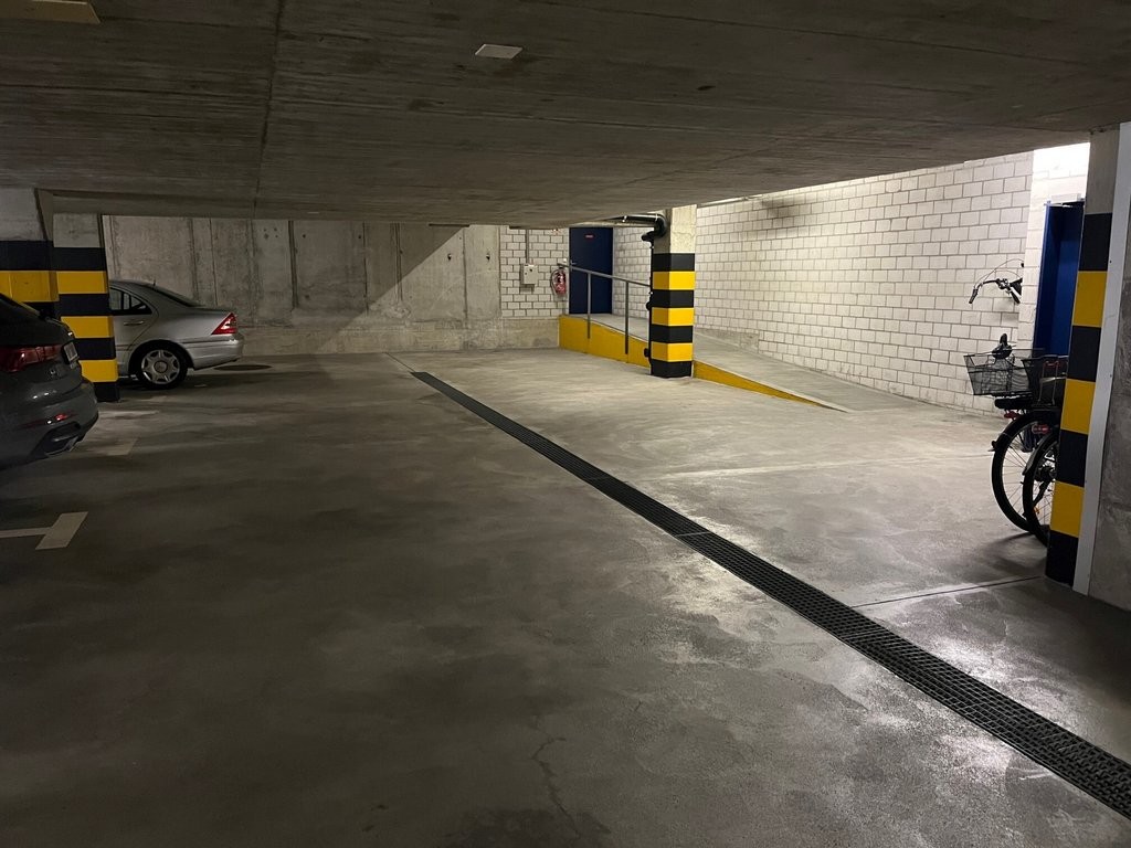 Underground slot