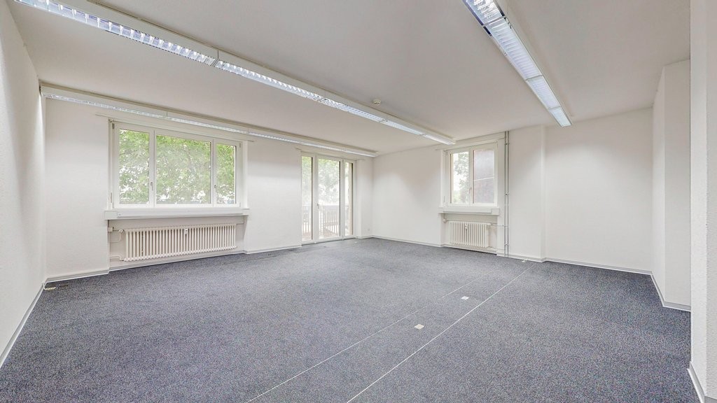 199m² office