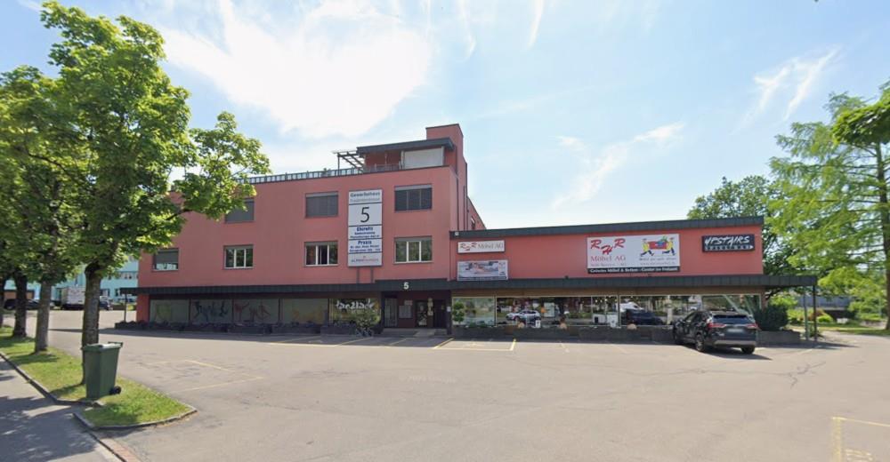 1000m² shop