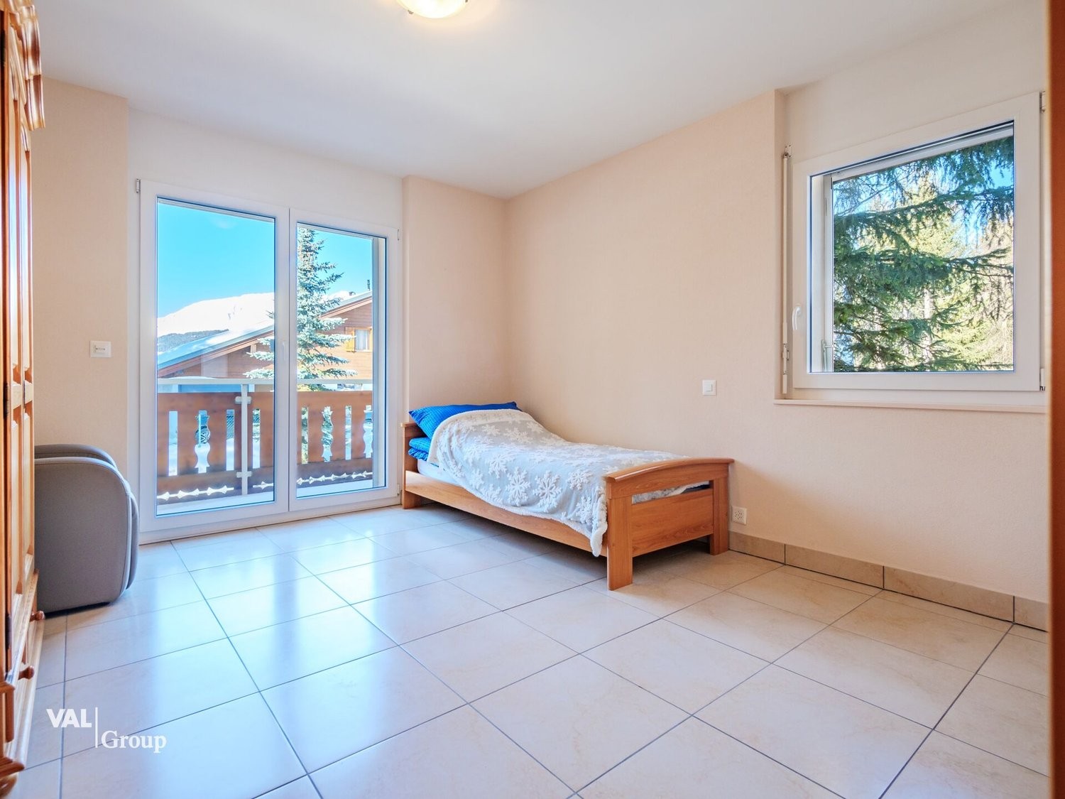 11 rooms multi family house