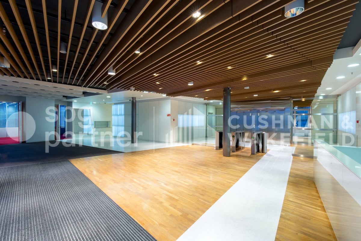 1800m² ufficio