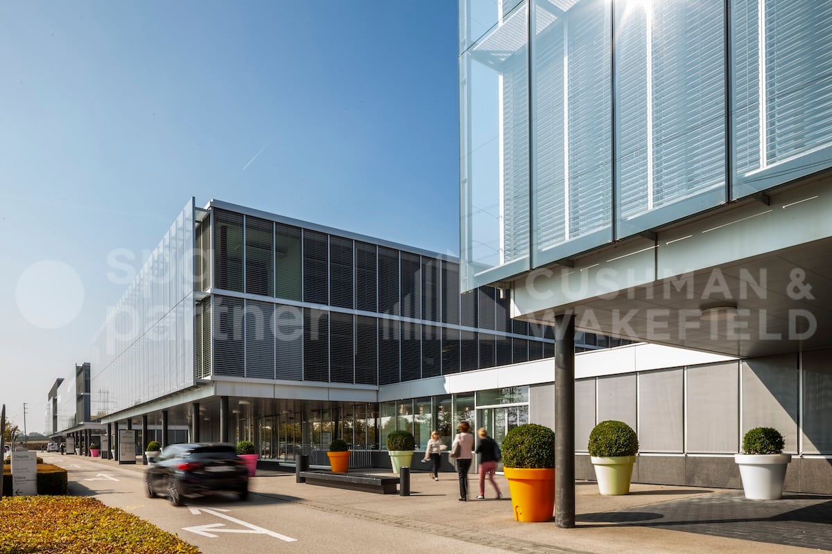 1800m² ufficio