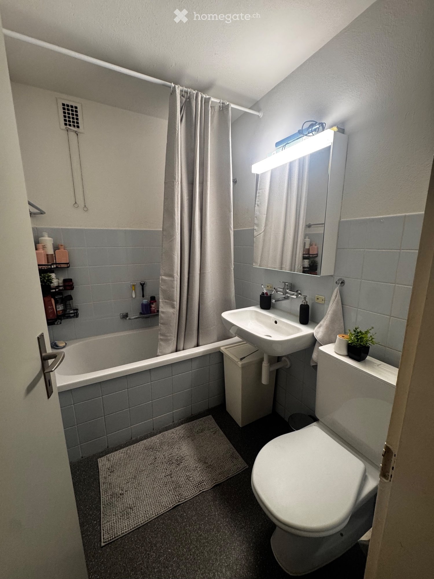 1 room single room