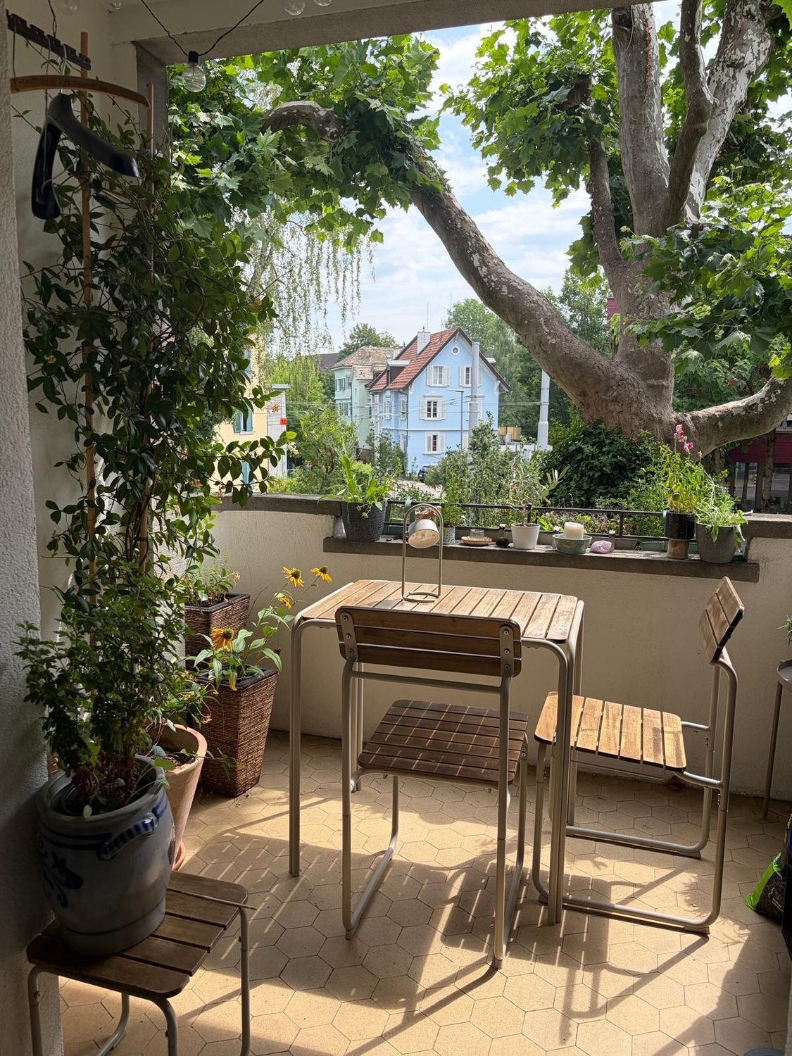 3 rooms furnished flat